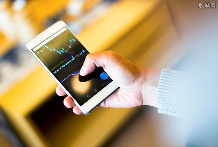 “剑鱼”17时升级为强热带风暴，预计强度逐渐增强