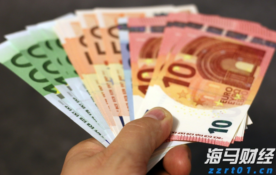 银发未改报国志 今朝接力向新程