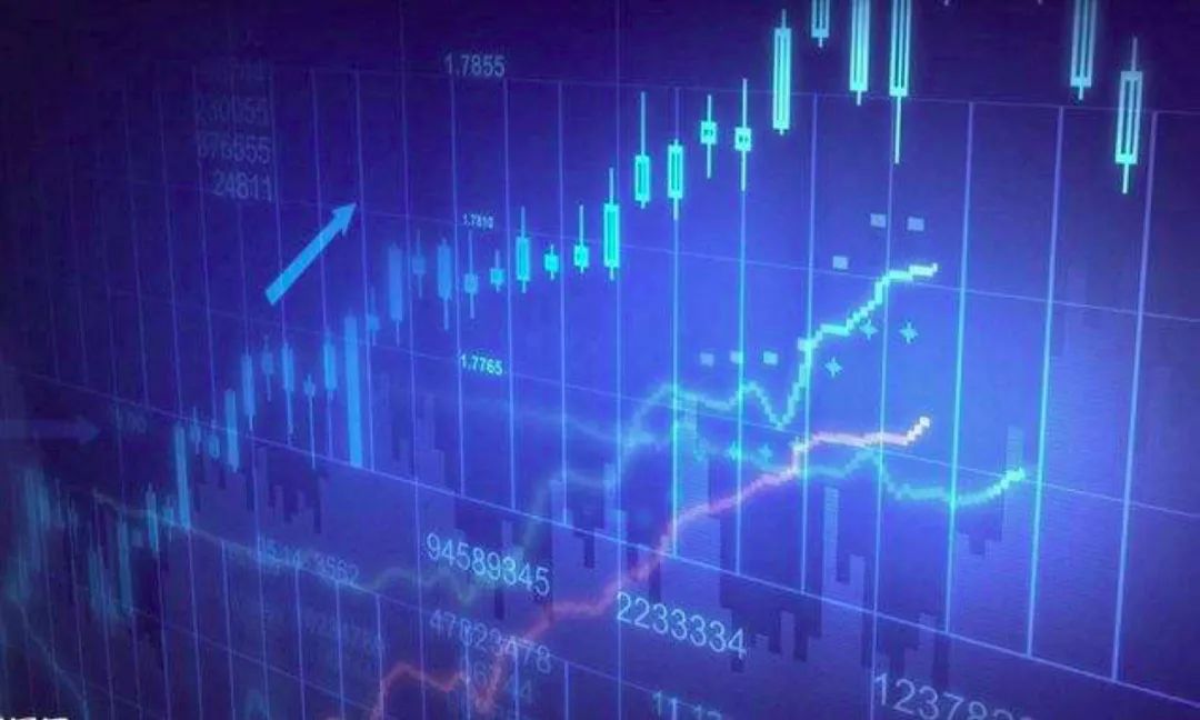 石卡镇:田间地头抗旱忙 齐心协力保春耕