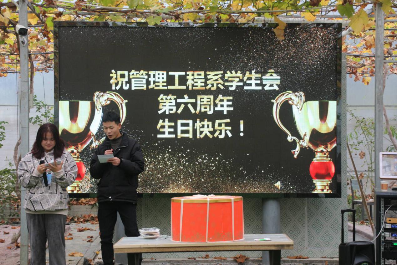 “木头姐”精准打新:豪购加密货币交易所Bullish(BLSH.US)250万股,上市首日暴涨84%